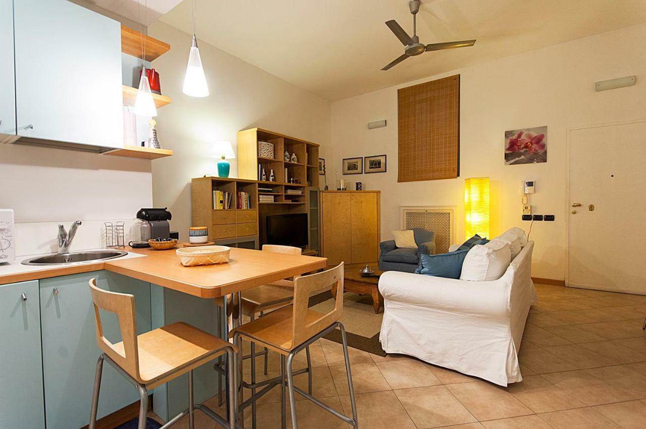 Elegant Apartment In Sant'Ambrogio Milánó Kültér fotó