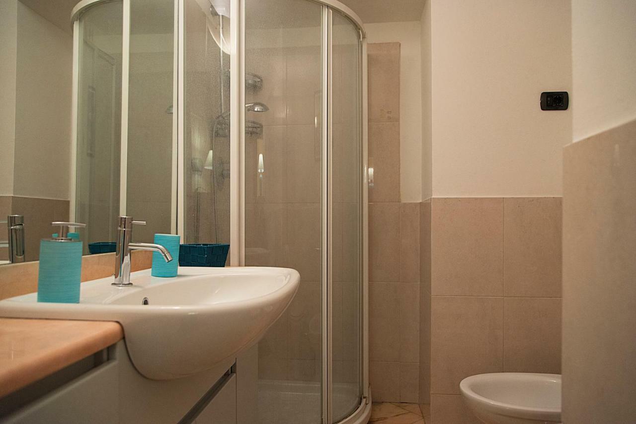 Elegant Apartment In Sant'Ambrogio Milánó Kültér fotó
