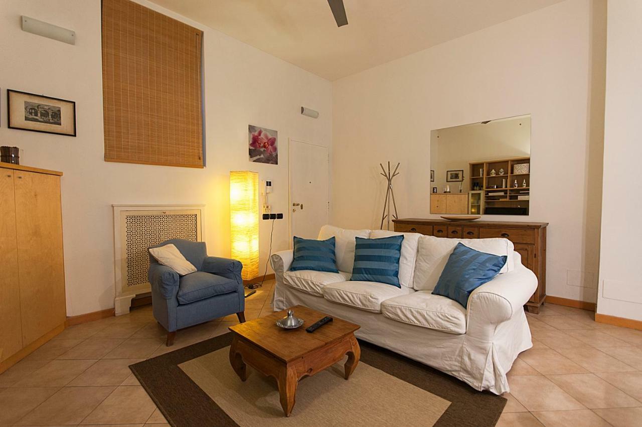 Elegant Apartment In Sant'Ambrogio Milánó Kültér fotó