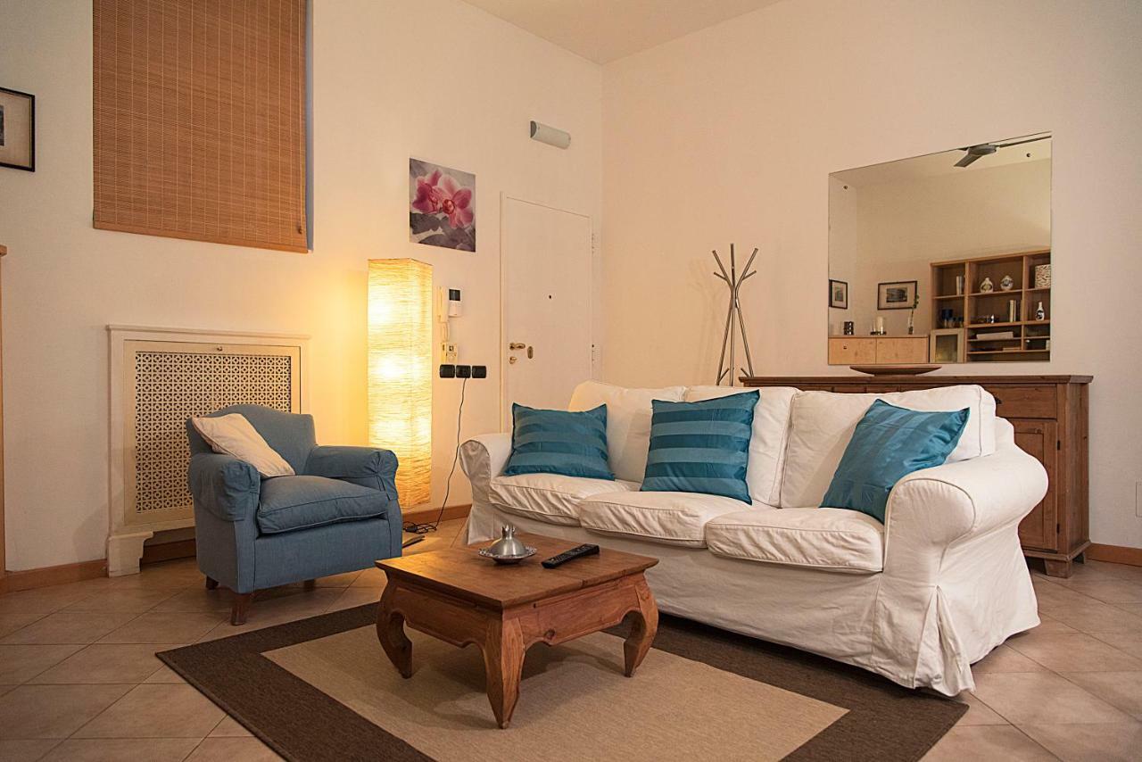 Elegant Apartment In Sant'Ambrogio Milánó Kültér fotó